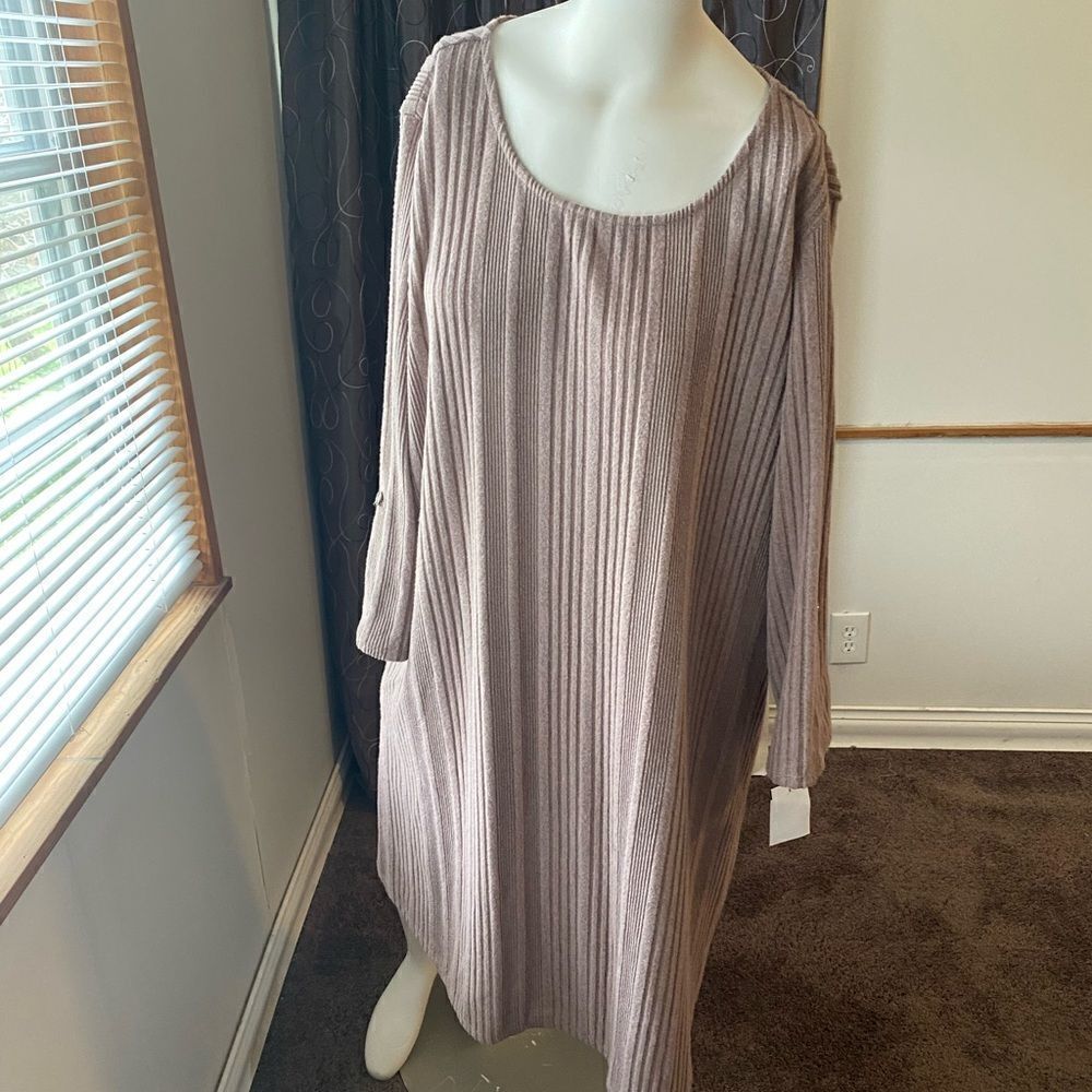 AGB Mauve scoop neck Rib Knit 3/4 sleeves Shift dress, size 3X